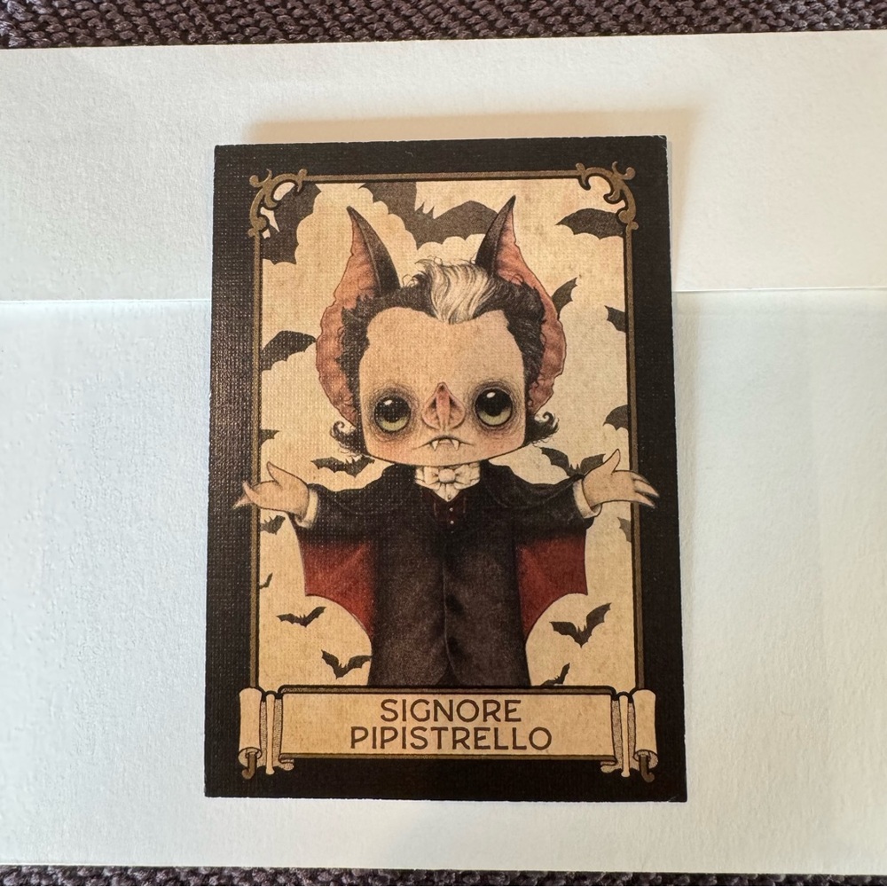 Gideon’s Bakehouse 2023 Signore Pipistrello #29 Trading Card New